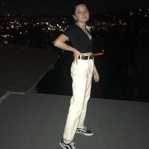 Meet your Posher, Avery